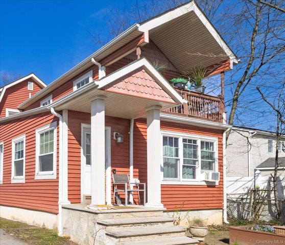 35 Alice Court, East Rockaway, NY 11518