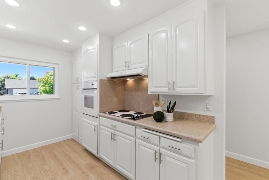 Image 10 of property listing at 7967 Pumpkin Drive, Cupertino, CA 95014