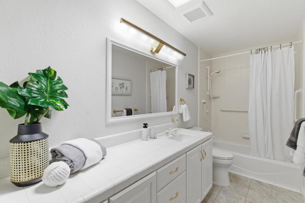 Image 19 of property listing at 7967 Pumpkin Drive, Cupertino, CA 95014