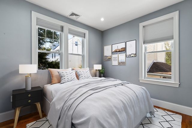 8 Loring Pl 8, Boston, MA 02136