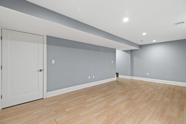 8 Loring Pl 8, Boston, MA 02136