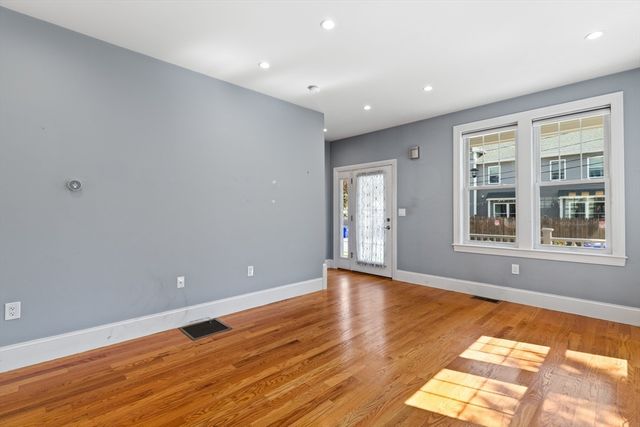 8 Loring Pl 8, Boston, MA 02136