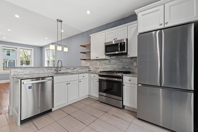 8 Loring Pl 8, Boston, MA 02136