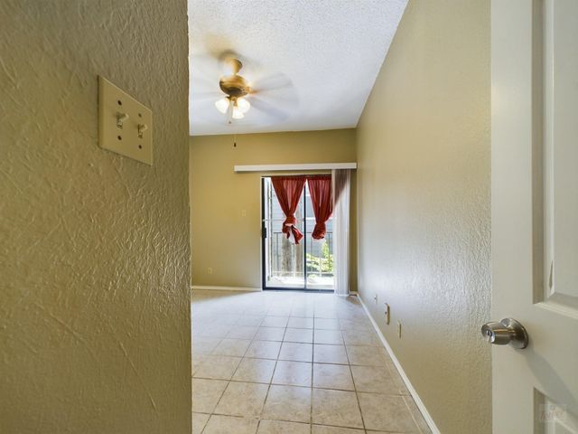 2706 Salado ST 206, Austin, TX 78705