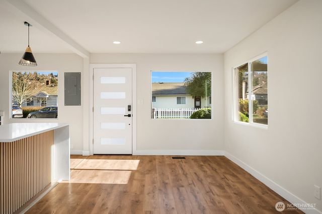 12215 44th Avenue S, Tukwila, WA 98178