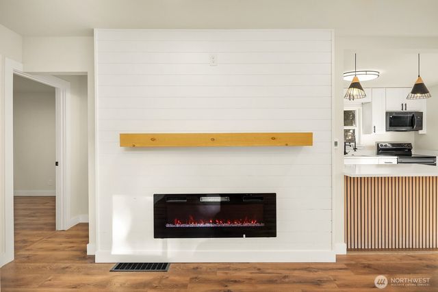 12215 44th Avenue S, Tukwila, WA 98178