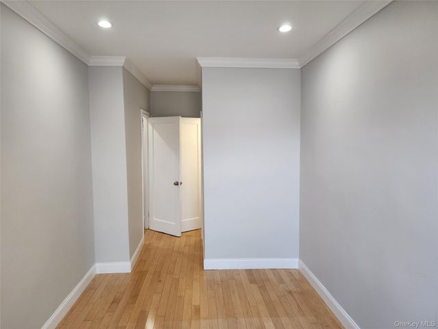 111-50 75th Road A54, Forest Hills, NY 11375