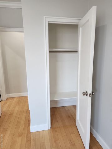 111-50 75th Road A54, Forest Hills, NY 11375