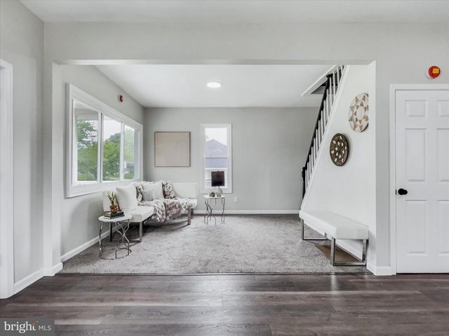 1002 4TH AVE, Harrisburg, PA 17113