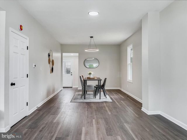 1002 4TH AVE, Harrisburg, PA 17113