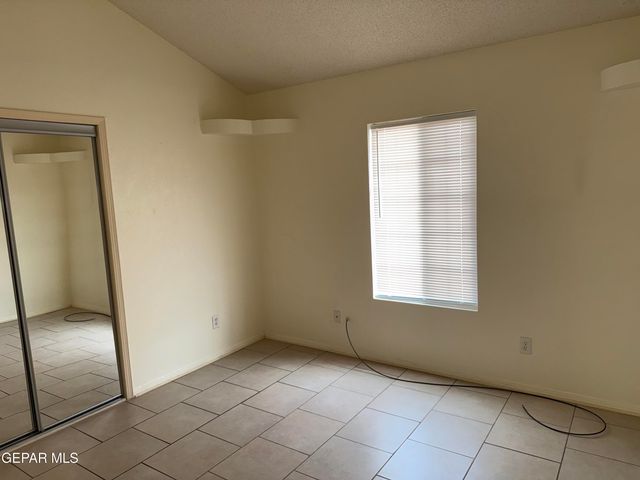 456 Passmore Road, Socorro, TX 79927