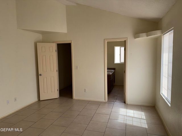 456 Passmore Road, Socorro, TX 79927