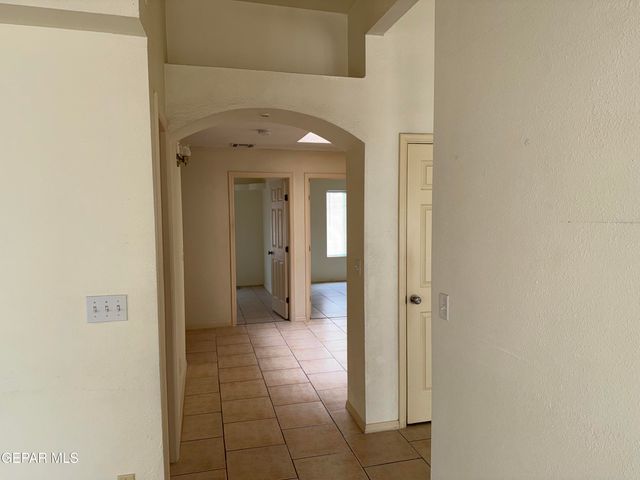 456 Passmore Road, Socorro, TX 79927