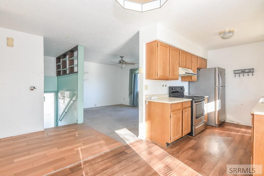 Image 12 of property listing at 962 11th Street, Idaho Falls, ID 83404