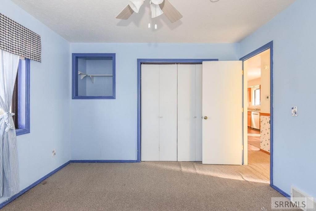 Image 15 of property listing at 962 11th Street, Idaho Falls, ID 83404