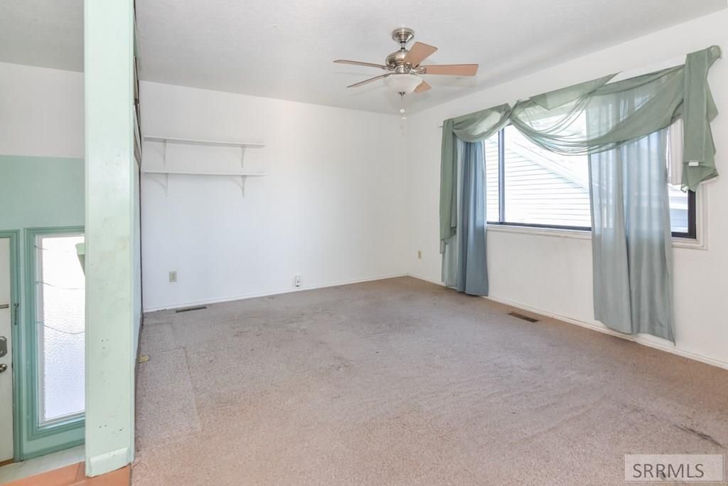 Image 9 of property listing at 962 11th Street, Idaho Falls, ID 83404