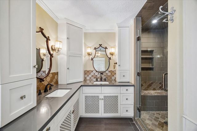 19614 Suncove Lane, Humble, TX 77346