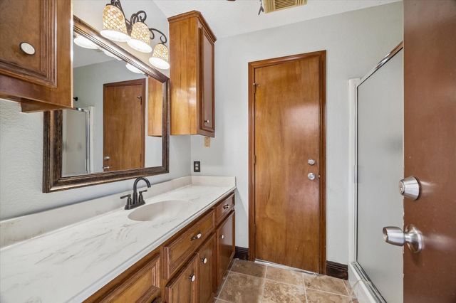 19614 Suncove Lane, Humble, TX 77346