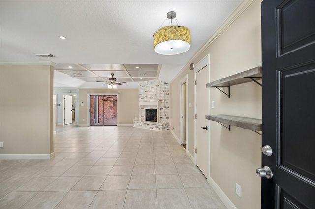 19614 Suncove Lane, Humble, TX 77346
