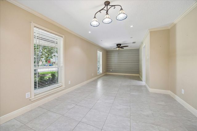 19614 Suncove Lane, Humble, TX 77346
