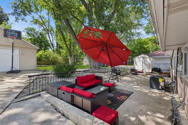 430 Navajo Street, Park Forest, IL 60466
