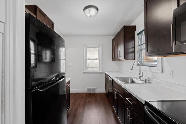 921 11th Street SE, Rochester, MN 55904