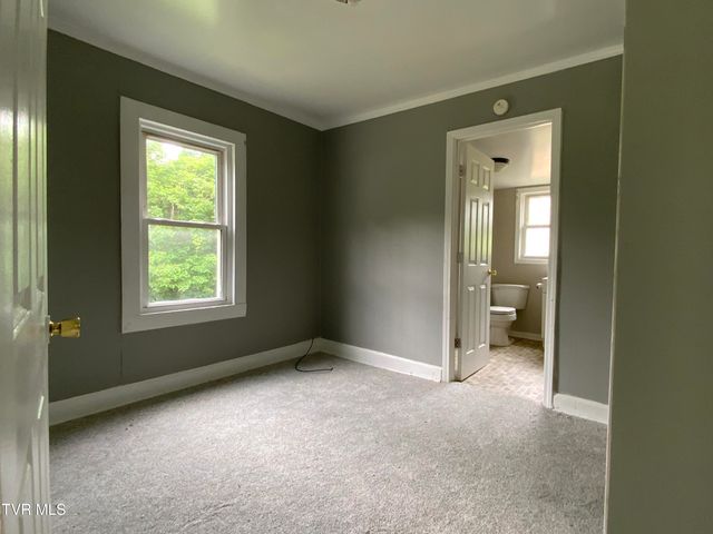 211 Locust Street 211, Greeneville, TN 37745