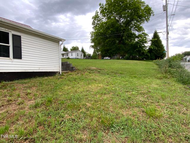 211 Locust Street 211, Greeneville, TN 37745