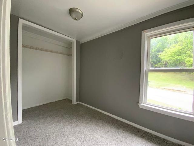 211 Locust Street 211, Greeneville, TN 37745