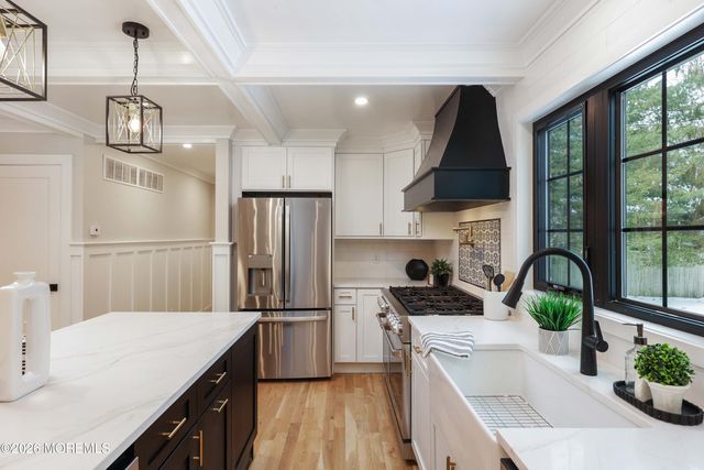 757 Nutswamp Road, Red Bank, NJ 07701