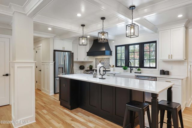 757 Nutswamp Road, Red Bank, NJ 07701