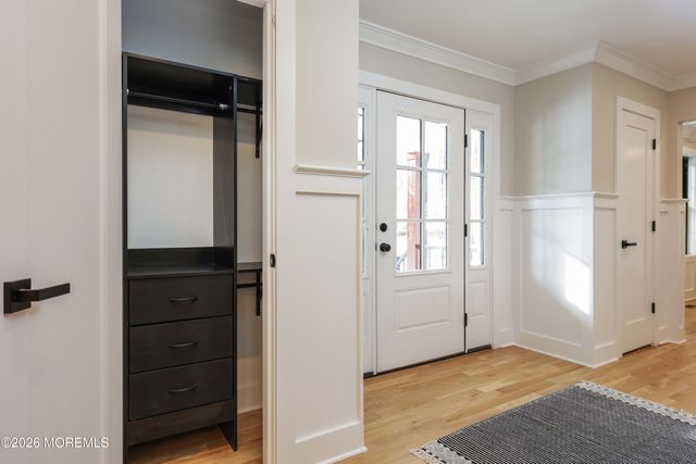 757 Nutswamp Road, Red Bank, NJ 07701