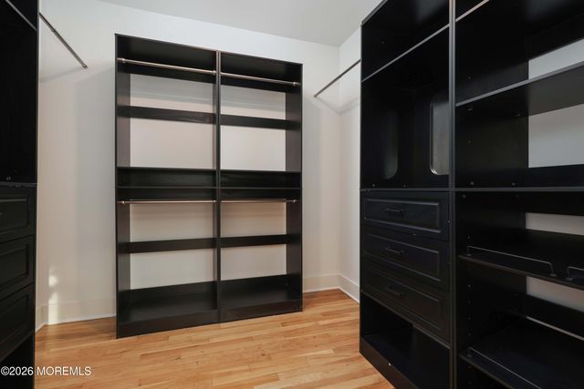 757 Nutswamp Road, Red Bank, NJ 07701