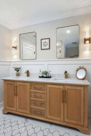 757 Nutswamp Road, Red Bank, NJ 07701