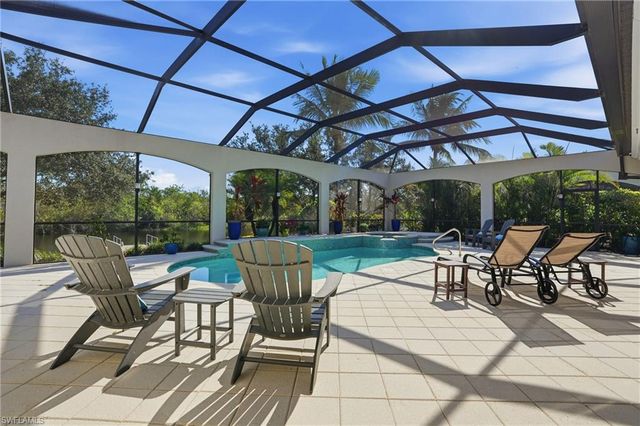 3328 Runaway LN, Naples, FL 34114