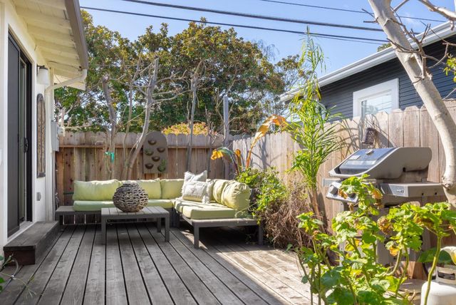302 Laurel Street, Santa Cruz, CA 95060