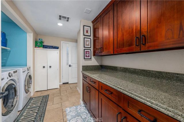 2480 Vista Drive, Upland, CA 91784