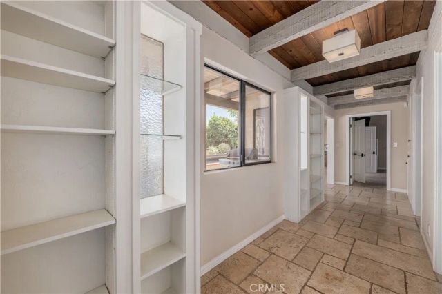 2480 Vista Drive, Upland, CA 91784