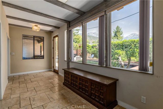 2480 Vista Drive, Upland, CA 91784