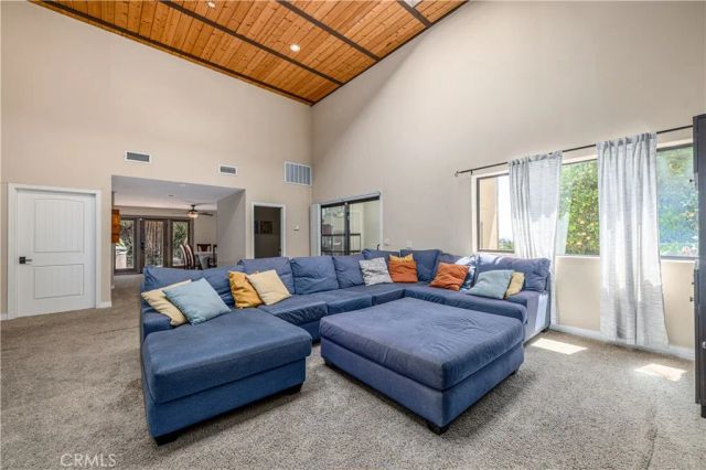 2480 Vista Drive, Upland, CA 91784