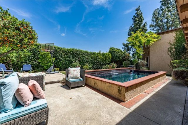 2480 Vista Drive, Upland, CA 91784
