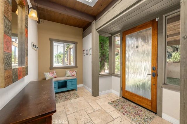 2480 Vista Drive, Upland, CA 91784