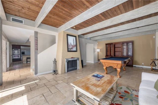 2480 Vista Drive, Upland, CA 91784