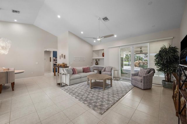 15880 Meadow Wood Drive, Wellington, FL 33414