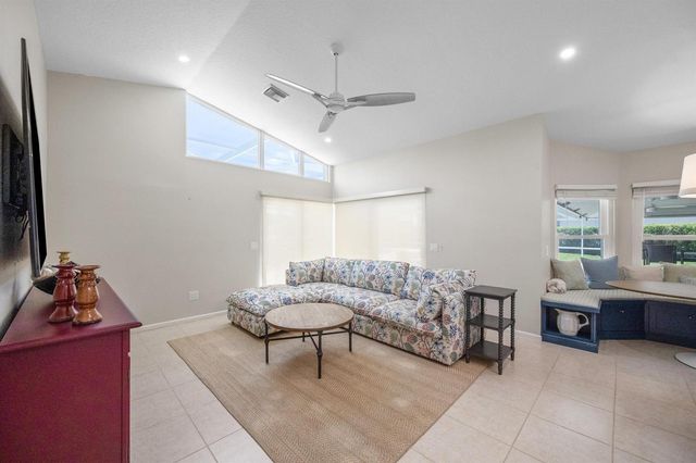 15880 Meadow Wood Drive, Wellington, FL 33414