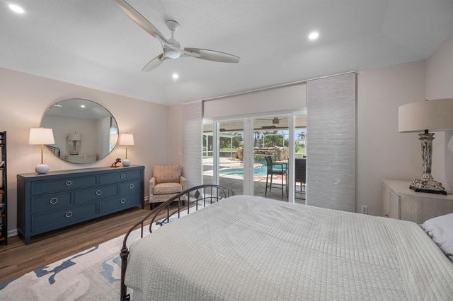 15880 Meadow Wood Drive, Wellington, FL 33414