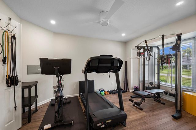 15880 Meadow Wood Drive, Wellington, FL 33414