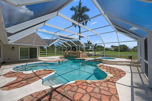15880 Meadow Wood Drive, Wellington, FL 33414