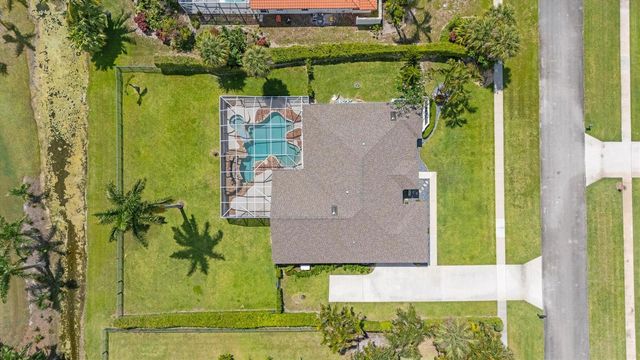 15880 Meadow Wood Drive, Wellington, FL 33414