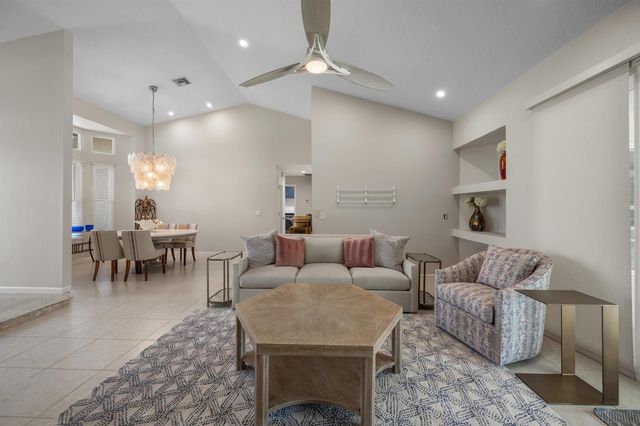 15880 Meadow Wood Drive, Wellington, FL 33414